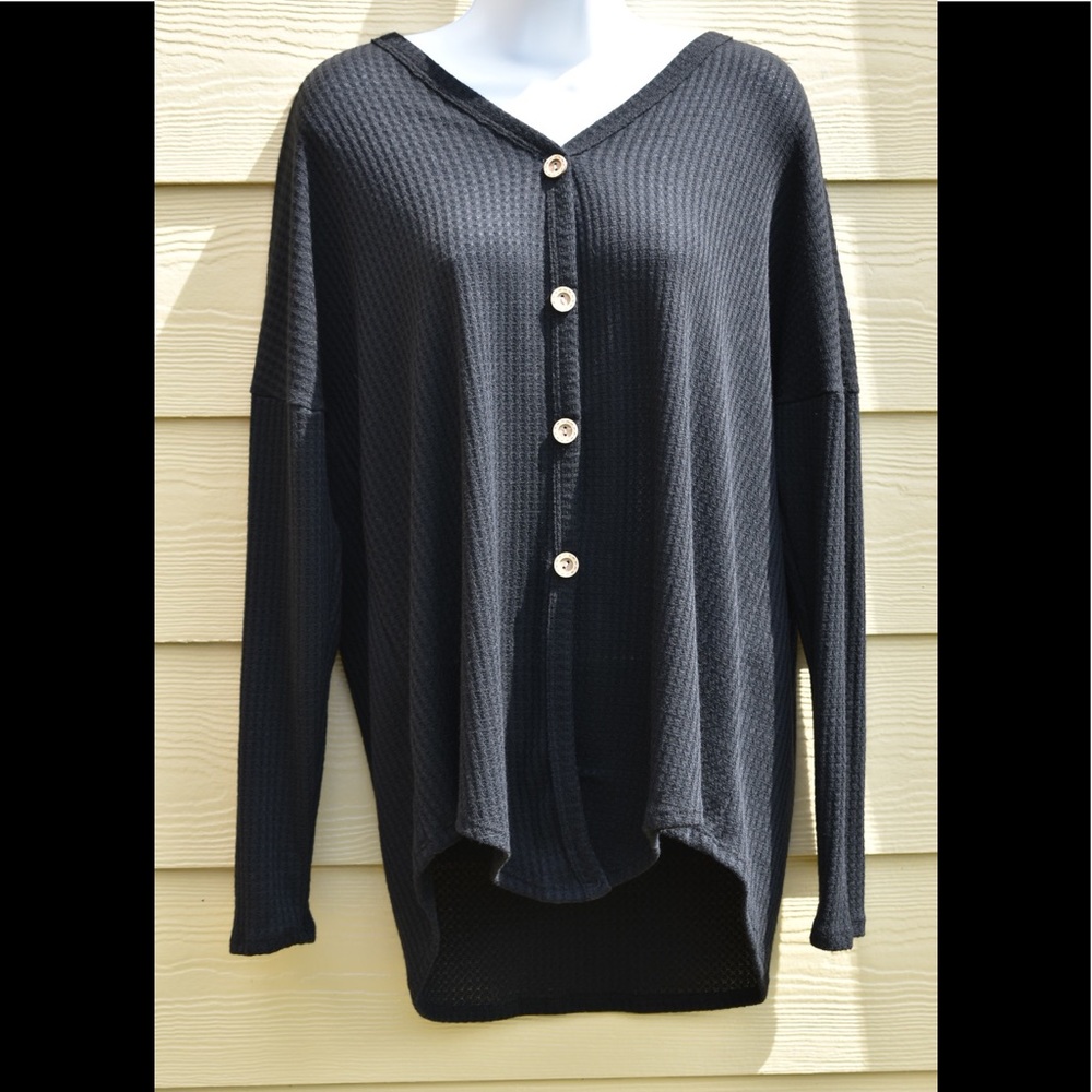 Knit long sleeve top